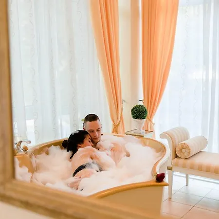 Ξενοδοχείο Trihotel - Wellnesshotel Adults Only 4*